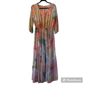 Women’s pink neutral floral maxi wedding guest shower dress with sleeves Medium